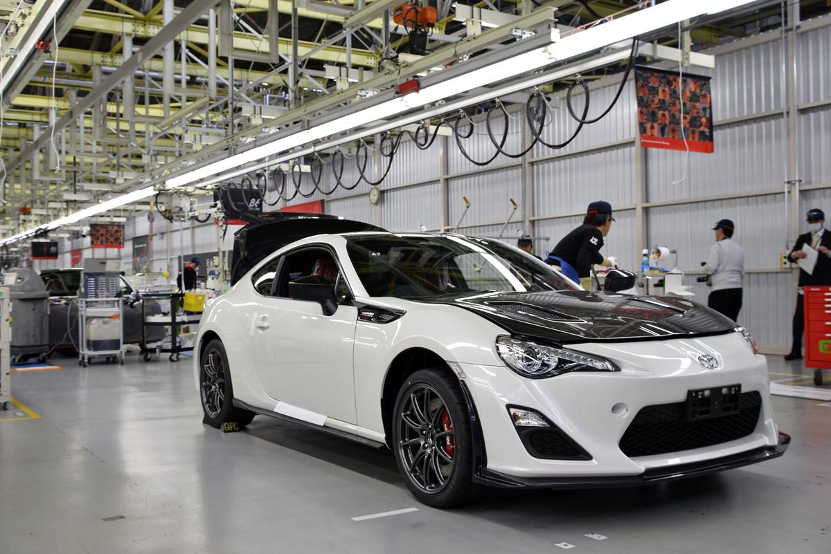 どんなに技術が発展しても無理 自動車製造工場が完全自動化できないワケ 自動車情報 ニュース Web Cartop