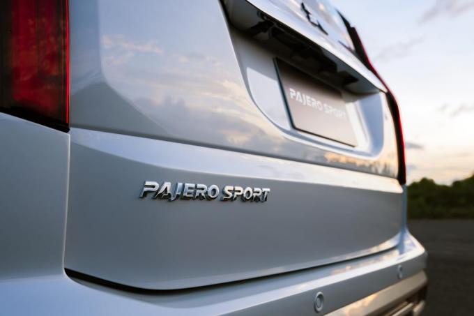 パジェロスポーツの日本発売を熱烈希望 輸入したくなるその内装 外観などを紹介 自動車情報 ニュース Web Cartop パジェロスポーツの日本発売を熱烈希望 輸入したくなるその内装 外観などを紹介 自動車情報 ニュース Web Cartop