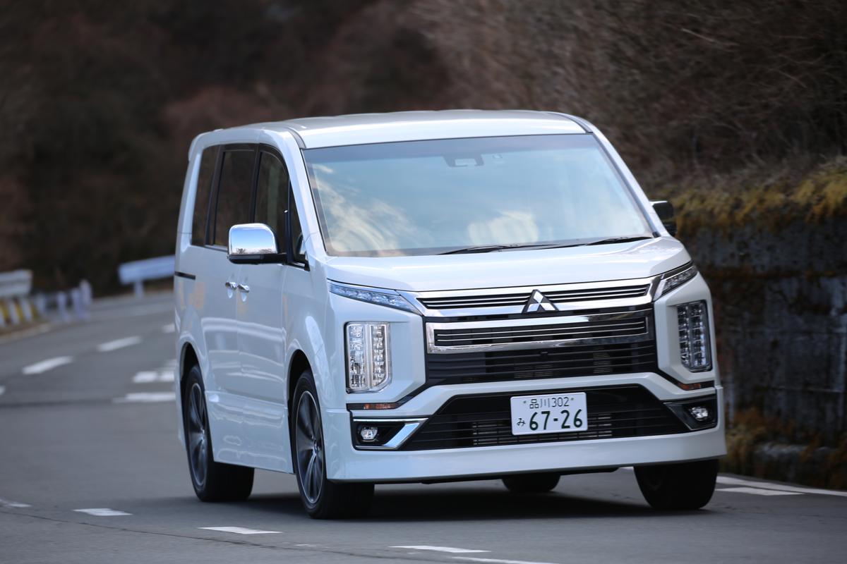 水没 踏切で立ち往生 トランク閉じ込め 覚えておくべき緊急時のクルマからの脱出方法４選 Web Cartop Goo ニュース