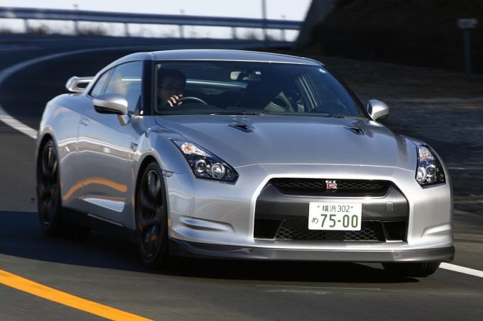 86 Brzは7年 Gt Rは12年 毎年改良し続ける国産スポーツカーを中古で買うならどの年式が正解 自動車情報 ニュース Web Cartop 2ページ目 86 Brzは7年 Gt Rは12年 毎年改良し続ける国産スポーツカーを中古で買うならどの年式が正解 自動車情報 ニュース Web Cartop 2ページ目