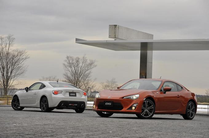 86 Brzは7年 Gt Rは12年 毎年改良し続ける国産スポーツカーを中古で買うならどの年式が正解 自動車情報 ニュース Web Cartop