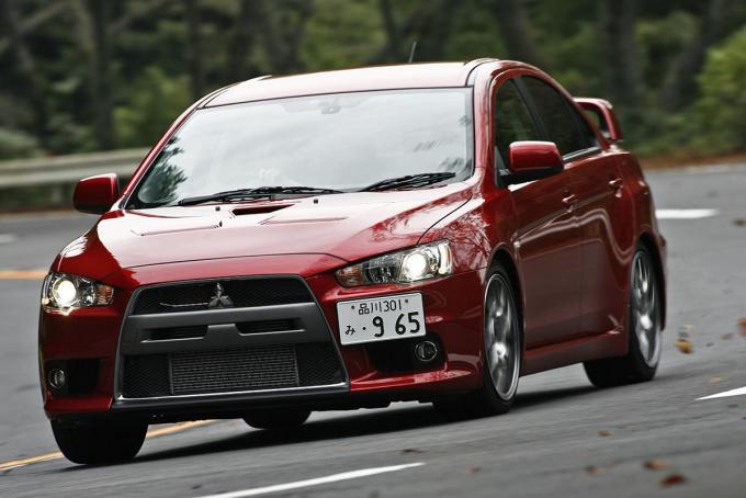 登場から10年経っても誰も追いつけない レーシングドライバーも脱帽する日産gt Rの凄さとは 自動車情報 ニュース Web Cartop 2ページ目