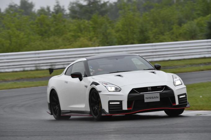 【独占試乗】「日産GT-R NISMO」20年モデル日本仕様を全開！　衝撃の進化っぷりとは