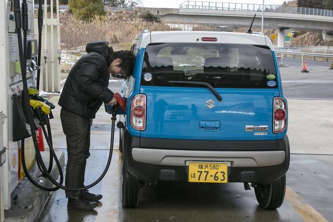 閉め忘れもなくなるのになぜ 給油キャップレス車が日本車に普及しないワケ 自動車情報 ニュース Web Cartop 2ページ目 閉め忘れもなくなるのになぜ 給油キャップレス車が日本車に普及しないワケ 自動車情報 ニュース Web Cartop 2ページ目