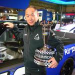 【ムービー】優勝なるか？　服部茂章氏率いるHREがNASCAR Xfinityシリーズにスープラで参戦！
