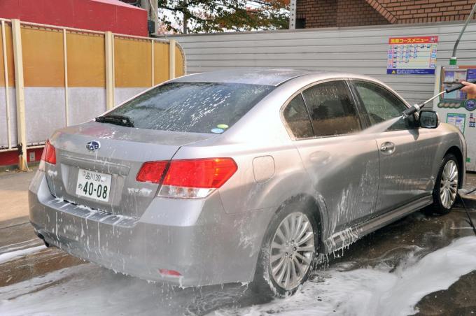 最悪ガラスが割れたりボディにシミも 夏が洗車に不向きな理由と注意点３つ 自動車情報 ニュース Web Cartop