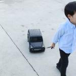 【画像】実車の迫力はそのまま！　メルセデス・ベンツGクラス型の子ども用キャリーバッグ発売 〜 画像8