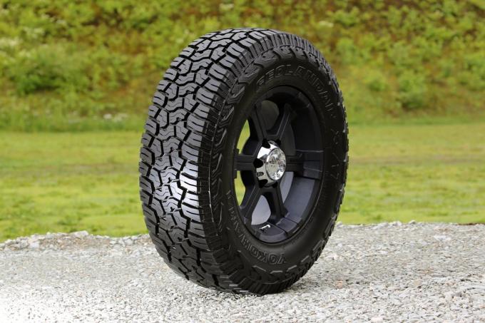 よくばりなsuv乗りを唸らせる ヨコハマ Geolandar X At のマルチすぎる完成度 自動車情報 ニュース Web Cartop よくばりなsuv乗りを唸らせる ヨコハマ Geolandar X At のマルチすぎる完成度 自動車情報 ニュース Web Cartop