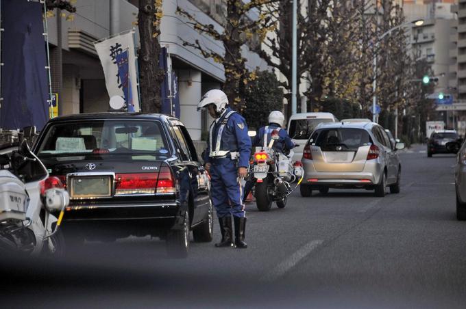 なぜ隠れて取り締まる 警察官が事前に交通違反を抑止しないワケ 自動車情報 ニュース Web Cartop