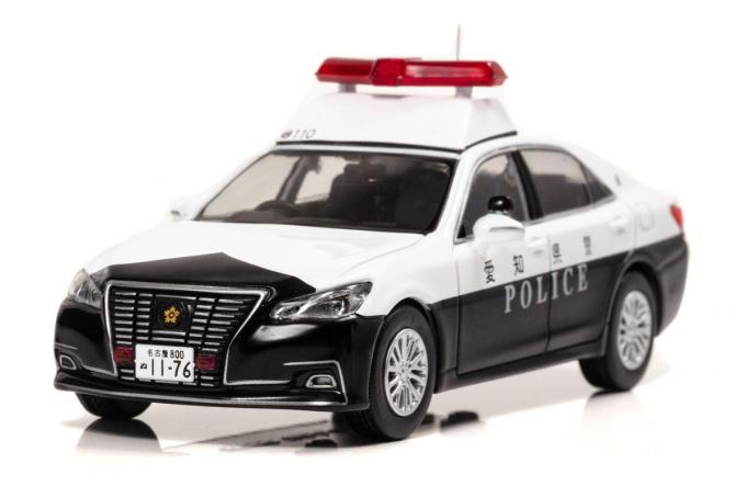 希少な2台がモデル化 愛知県警クラウンと埼玉県警スカイラインのパトカーが1 43スケールで発売 自動車情報 ニュース Web Cartop