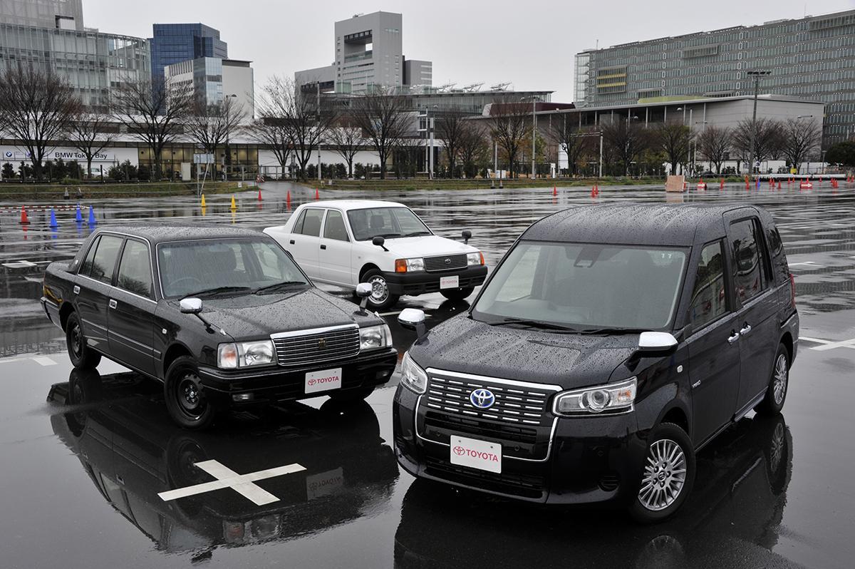 最新のjpnタクシーも採用するが 市販車から視認性の高い フェンダーミラー が消えたワケ 自動車情報 ニュース Web Cartop