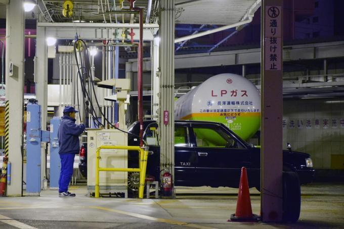 ガソリンや軽油よりも安いのになぜ タクシーに採用されるlpガス車が乗用車に広まらないワケ 自動車情報 ニュース Web Cartop ガソリンや軽油よりも安いのになぜ タクシーに採用されるlpガス車が乗用車に広まらないワケ 自動車情報 ニュース Web Cartop