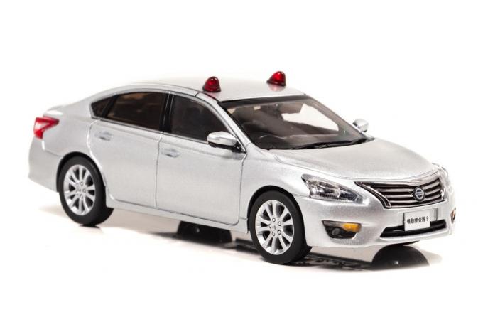 珍しい日産ティアナのパトカー２種が43分の1スケールモデルカーとして登場 自動車情報 ニュース Web Cartop