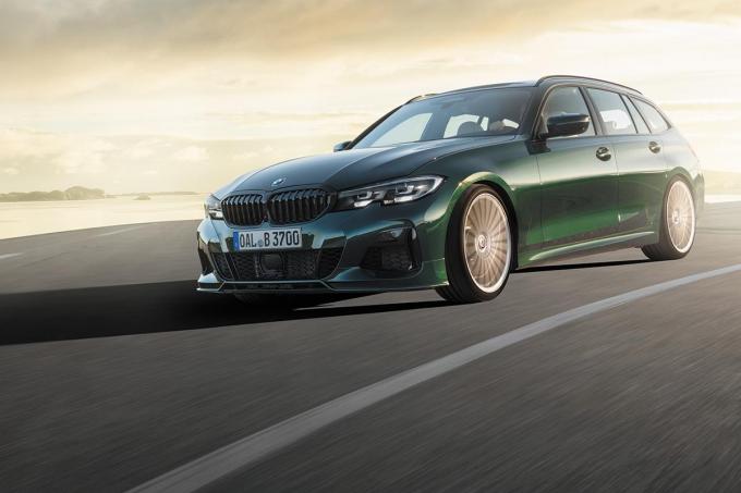 462馬力の俊足ツーリングワゴン! BMWアルピナB3ツーリングアルラッドが誕生