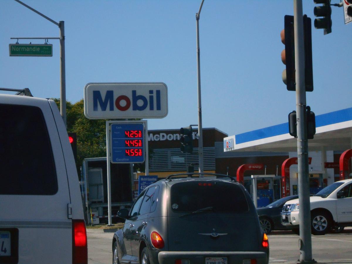 ガソリン価格が高騰もエコカーは人気出ず アメリカで大排気量ピックアップやsuvが売れるワケ 自動車情報 ニュース Web Cartop