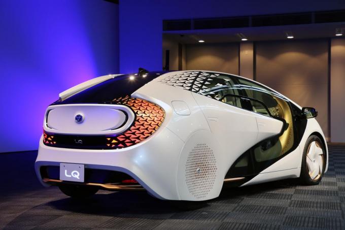TOYOTA Concept-愛i」から「LQ」に進化！ 公道走行可能でより現実的な 