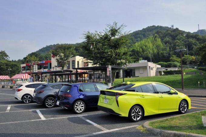 海外では前向きが基本 日本人はなぜ 後ろ向き駐車 をしたがるのか 自動車情報 ニュース Web Cartop 海外では前向きが基本 日本人はなぜ 後ろ向き駐車 をしたがるのか 自動車情報 ニュース Web Cartop