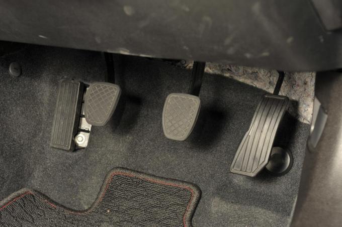 マニュアル車の楽しさが消える メリット多数も 味 を奪う便利装備2つ 自動車情報 ニュース Web Cartop 2ページ目 マニュアル車の楽しさが消える メリット多数も 味 を奪う便利装備2つ 自動車情報 ニュース Web Cartop 2ページ目