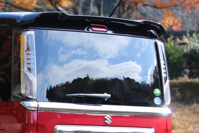 フロントは金属製なのになぜ クルマのリヤに 樹脂ワイパー が採用されるワケ 自動車情報 ニュース Web Cartop 2ページ目 フロントは金属製なのになぜ クルマのリヤに 樹脂ワイパー が採用されるワケ 自動車情報 ニュース Web Cartop 2ページ目