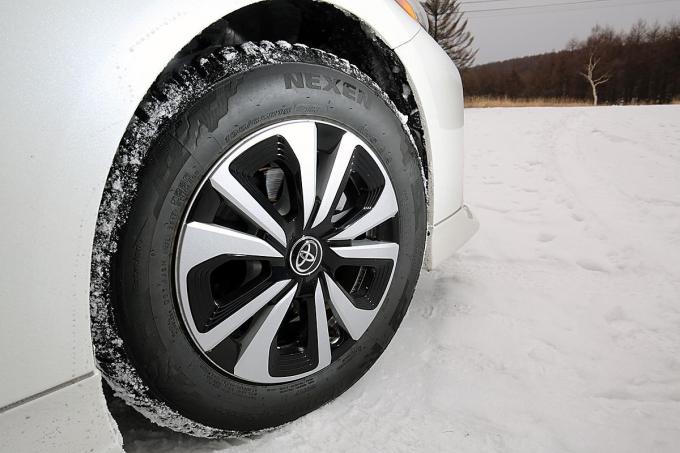 レーシングドライバーが指摘 夏も雪道も使える オールシーズンタイヤ が万能じゃない理由と履いてもよいケース 自動車情報 ニュース Web Cartop レーシングドライバーが指摘 夏も雪道も使える オールシーズンタイヤ が万能じゃない理由と履いてもよいケース 自動車情報 ニュース Web Cartop