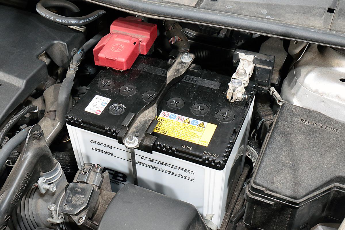 スマホの充電などで使えるクルマのシガーライター電源 エンジン停止状態で使える時間はどれぐらい 自動車情報 ニュース Web Cartop