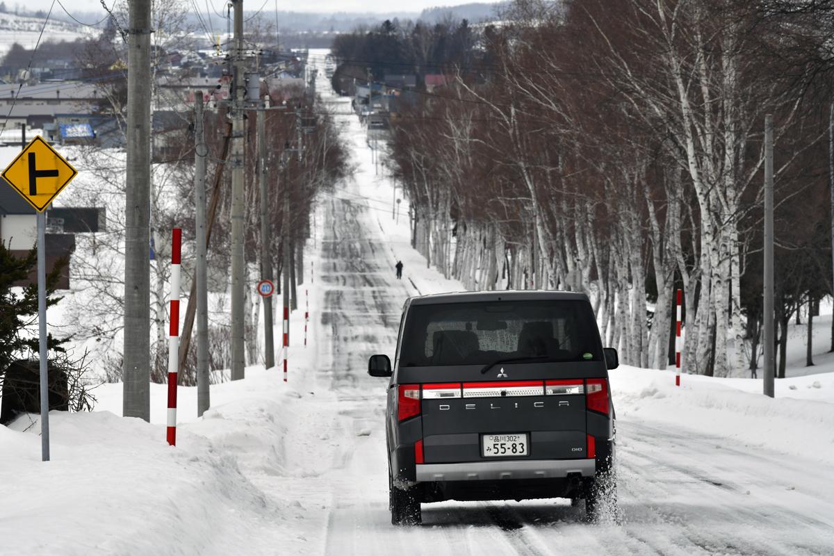 WEB CARTOP編集部の乾ひかりと篠田英里夏がヨコハマiceGUARD SUV G075の雪道性能を試す 〜 画像23