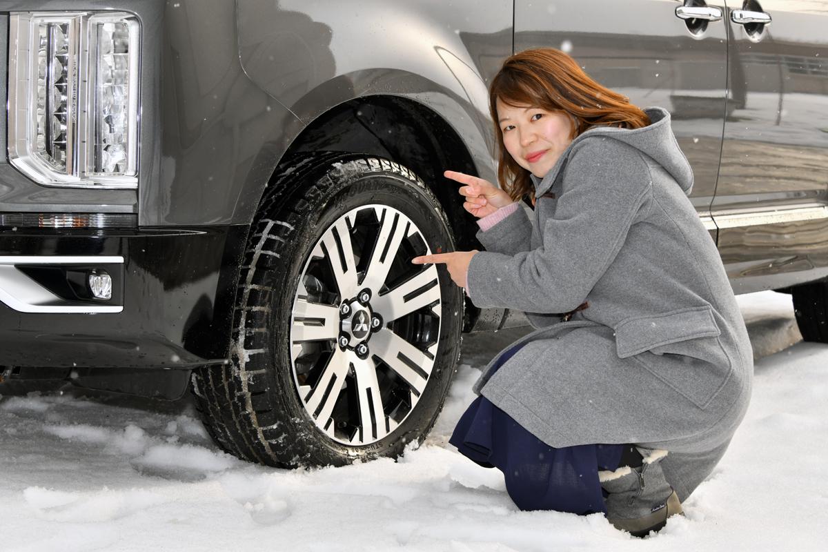 WEB CARTOP編集部の乾ひかりと篠田英里夏がヨコハマiceGUARD SUV G075の雪道性能を試す