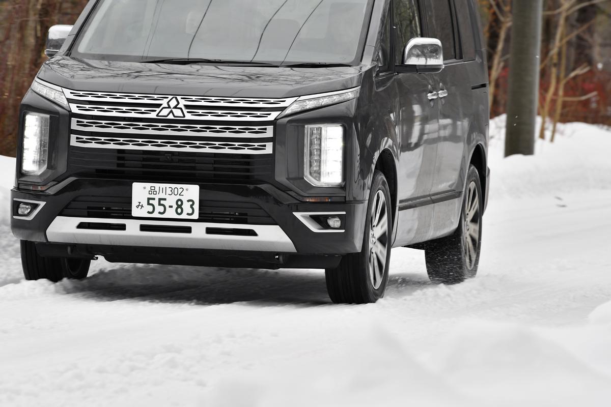 WEB CARTOP編集部の乾ひかりと篠田英里夏がヨコハマiceGUARD SUV G075の雪道性能を試す 〜 画像73
