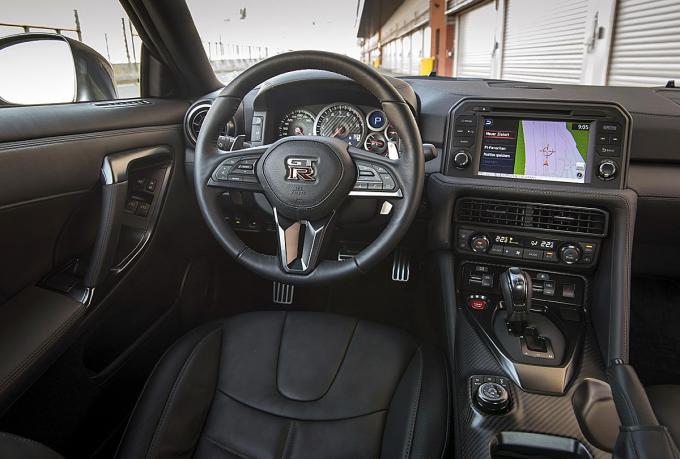 逆輸入車とは 入手方法からメリット デメリットまで解説 自動車情報 ニュース Web Cartop