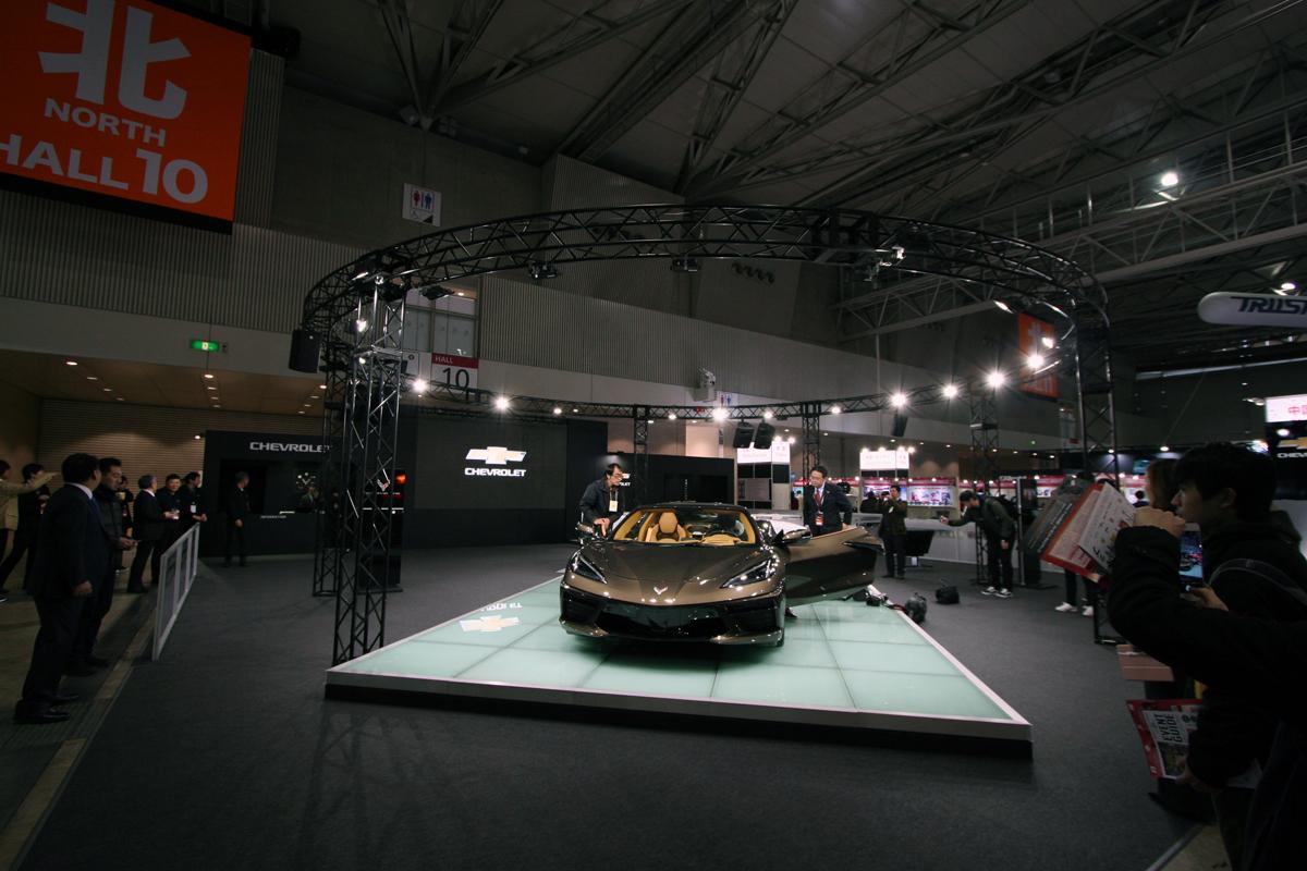 Mr化した新型コルベットが日本初見参 人だかりができる人気っぷりのシボレーブース 東京オートサロン2020 自動車情報 ニュース Web Cartop