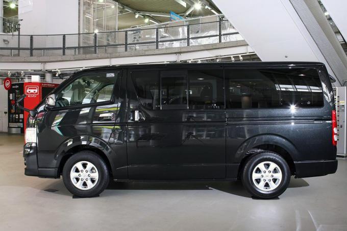 なぜ販売台数でダブルスコア 日産キャラバンがトヨタ ハイエースに勝てないワケ 自動車情報 ニュース Web Cartop 2ページ目 なぜ販売台数でダブルスコア 日産キャラバンがトヨタ ハイエースに勝てないワケ 自動車情報 ニュース Web Cartop 2ページ目