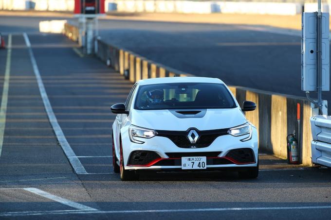 画像ギャラリー ムービー 驚異の１分３秒台を記録 谷口信輝がルノー メガーヌr S トロフィーrで筑波サーキットを攻める 画像13 自動車情報 ニュース Web Cartop