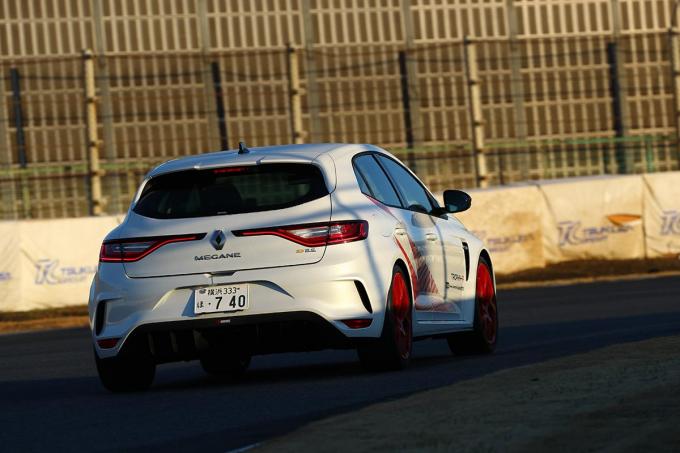 画像ギャラリー ムービー 驚異の１分３秒台を記録 谷口信輝がルノー メガーヌr S トロフィーrで筑波サーキットを攻める 画像13 自動車情報 ニュース Web Cartop