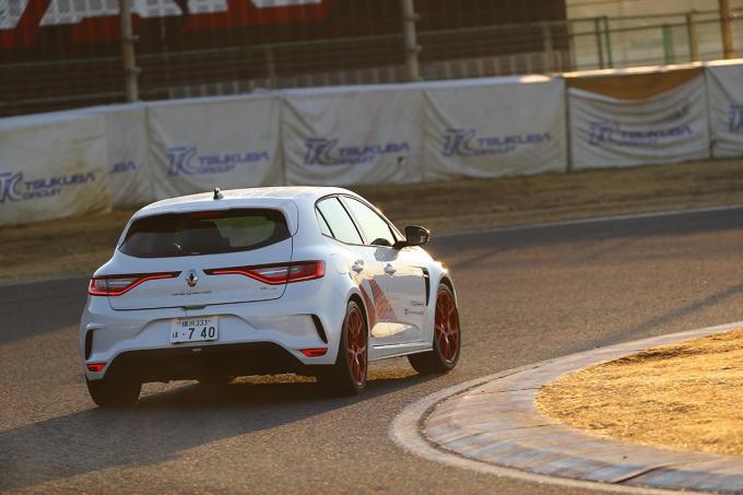 画像ギャラリー ムービー 驚異の１分３秒台を記録 谷口信輝がルノー メガーヌr S トロフィーrで筑波サーキットを攻める 画像13 自動車情報 ニュース Web Cartop