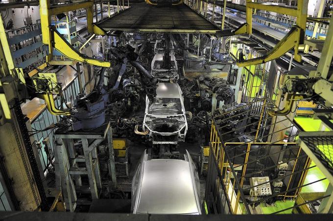 【クルマを構成する部品は外注だらけ!】自動車メーカーは一体何を作っているのか