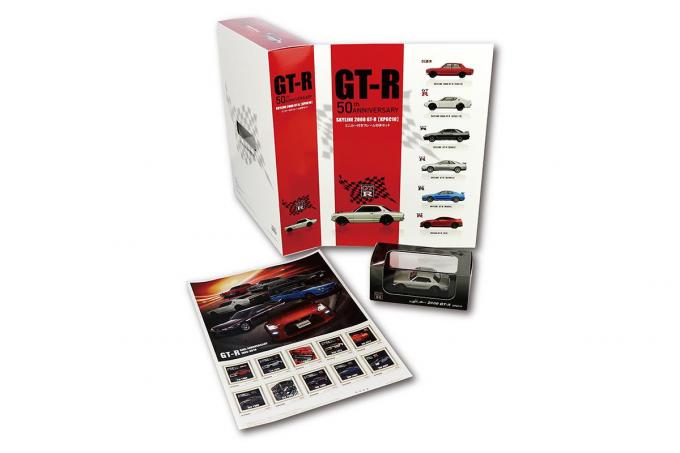 GT-R誕生50周年記念！　歴代モデルをデザインした切手とハコスカのミニカーをセットにした限定品が登場