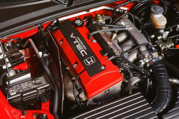 かつてのホンダは凄かった 踏めば脳天まで痺れる エンジンのホンダ を感じさせる名車5選 自動車情報 ニュース Web Cartop かつてのホンダは凄かった 踏めば脳天まで痺れる エンジンのホンダ を感じさせる名車5選 自動車情報 ニュース Web Cartop