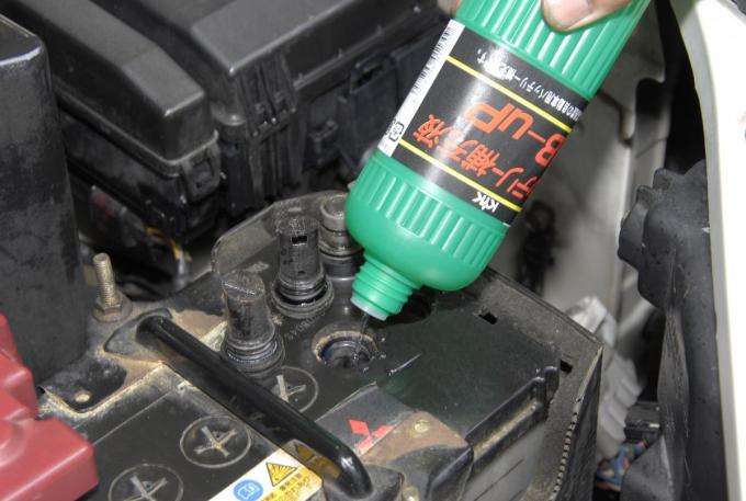 クルマのメンテナンスフリーバッテリーって何 なぜ液の補充が必要ないのか 自動車情報 ニュース Web Cartop