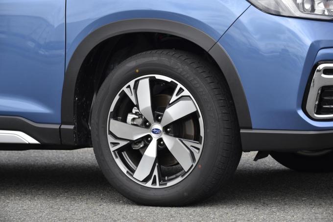 見た目だけで決められない 機能面で超重要なホイールのスポークの数と形状 自動車情報 ニュース Web Cartop 2ページ目