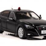 【画像】ヒコセブンからトヨタ・クラウンの要人警護車＆白黒パトカー２種が43分の1スケールで発売 〜 画像4