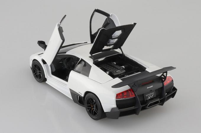 画像ギャラリー 存在感バツグン アオシマ ランボルギーニ ディアブロgt ムルシエラゴsv のプラモデルが予約受付中 画像5 自動車情報 ニュース Web Cartop