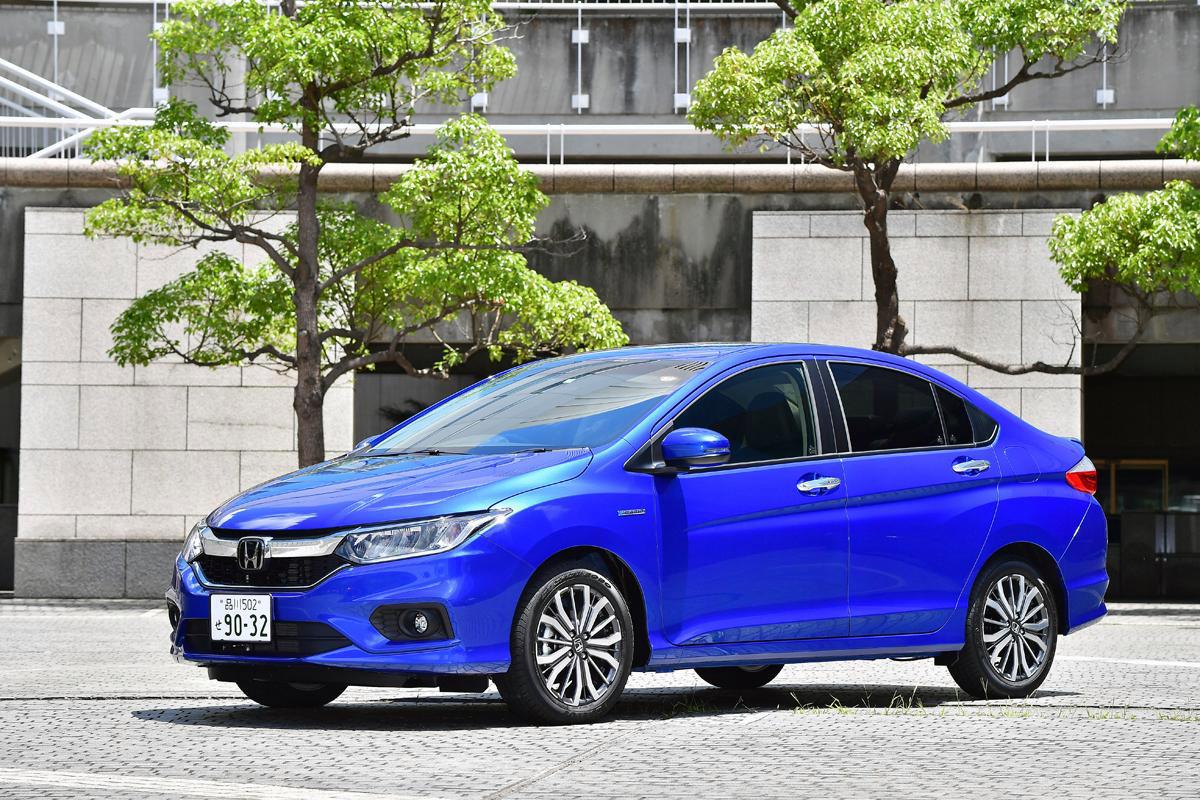 売れないセダンの中でもさらにマイナー 稀少さが逆に渋い現行セダン6選 自動車情報 ニュース Web Cartop 売れないセダンの中でもさらにマイナー 稀少さが逆に渋い現行セダン6選 自動車情報 ニュース Web Cartop