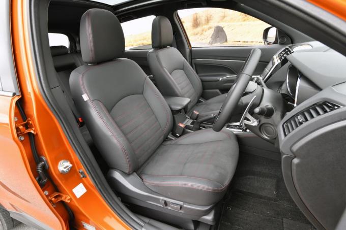 画像ギャラリー 試乗 悪路に強い三菱rvrがもたらす安心感 Suvブームだからこそ見直すべき走りとは 画像30 自動車情報 ニュース Web Cartop