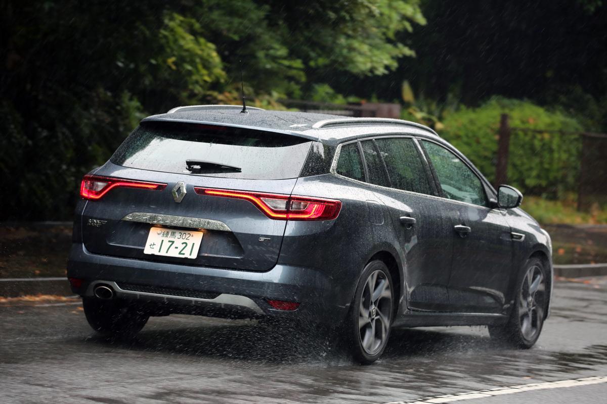 雨でクルマが傷む というのは本当 新型車にもダメージはあるのか 自動車情報 ニュース Web Cartop