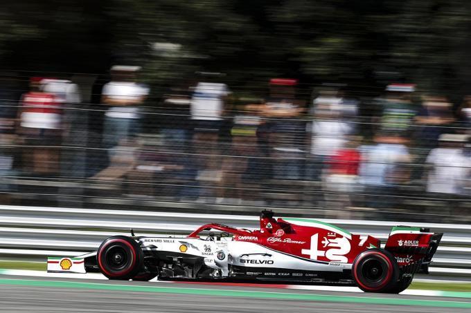 高性能スポーツカーでも8000回転程度 なぜ市販車にはf1のような1万回転を超えるエンジンを積まないのか 自動車情報 ニュース Web Cartop