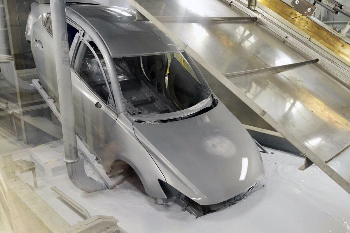 塗装屋泣かせ で 保険屋とはもめる ぶつけるのが厳禁なイマドキのクルマの美し過ぎる塗装事情 自動車情報 ニュース Web Cartop