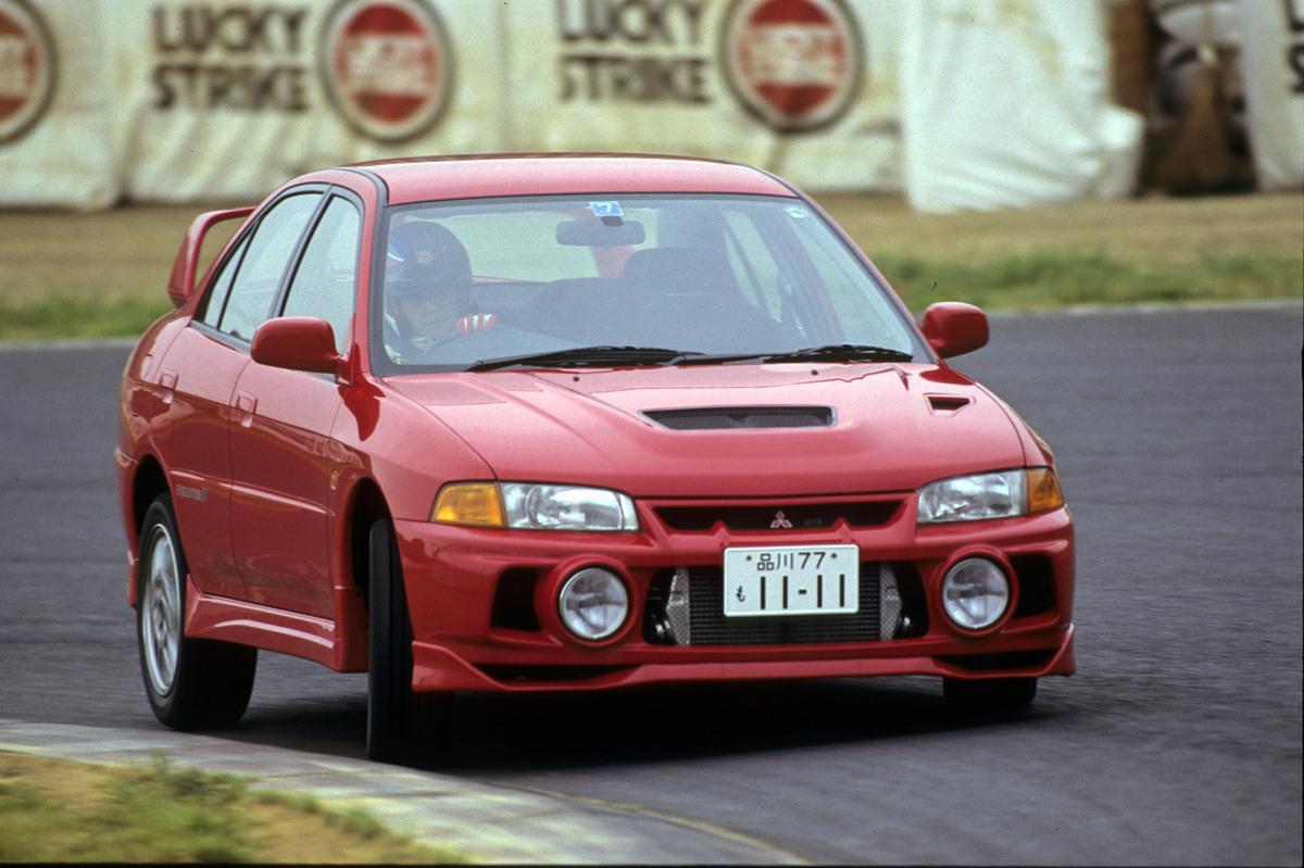 ランエボvsインプレッサの歴史 初代からランエボxまでの熱きヒストリーを振り返る 自動車情報 ニュース Web Cartop 2ページ目 ランエボvsインプレッサの歴史 初代からランエボxまでの熱きヒストリーを振り返る 自動車情報 ニュース Web Cartop 2ページ目