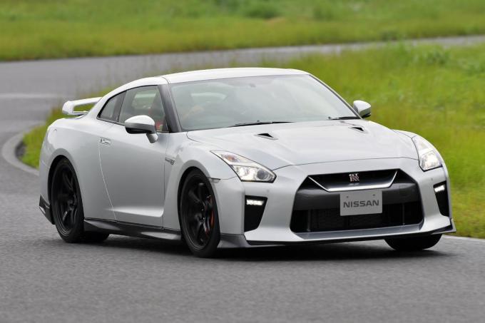 ファミリーカーに選んだのは激速スポーツカー 子供ができても クルマ趣味 が忘れられない夫に妻がすべき対応とは 自動車情報 ニュース Web Cartop ファミリーカーに選んだのは激速スポーツカー 子供ができても クルマ趣味 が忘れられない夫に妻がすべき対応とは 自動車情報 ニュース Web Cartop