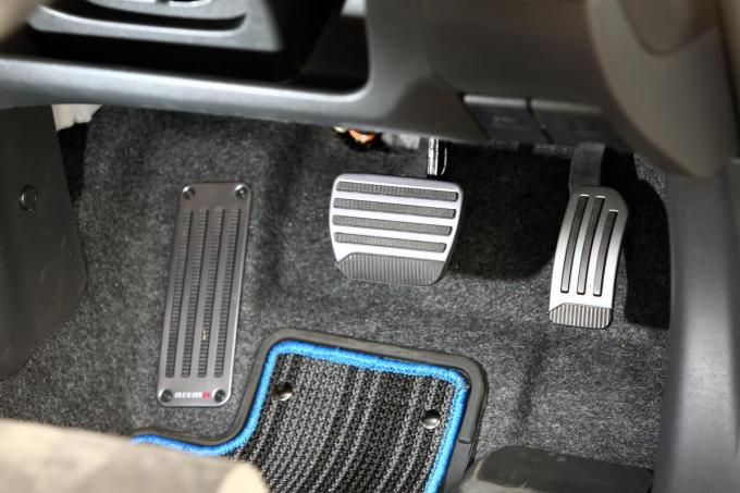 画像ギャラリー 画期的技術だが高齢者には厳しい 日産のワンペダルドライブを 使わない 人がいる理由 画像1 自動車情報 ニュース Web Cartop