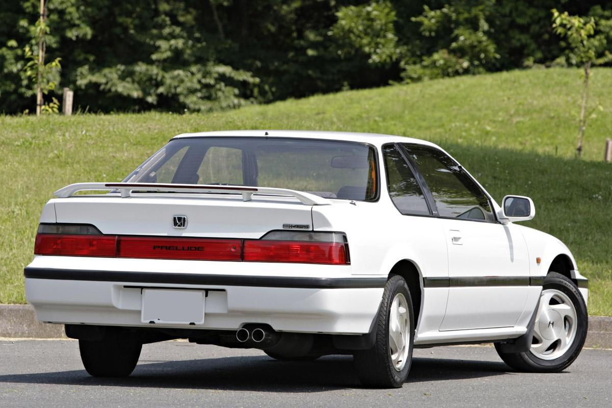 いまじゃ当たり前すぎて誇れない Twincam Dohc Turbo 消えたクルマのエンブレム ステッカー 自動車情報 ニュース Web Cartop 2ページ目